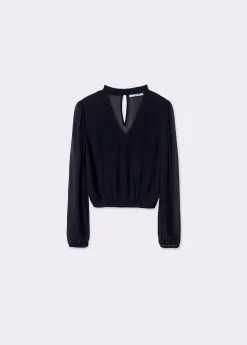 Blusa detalle choker