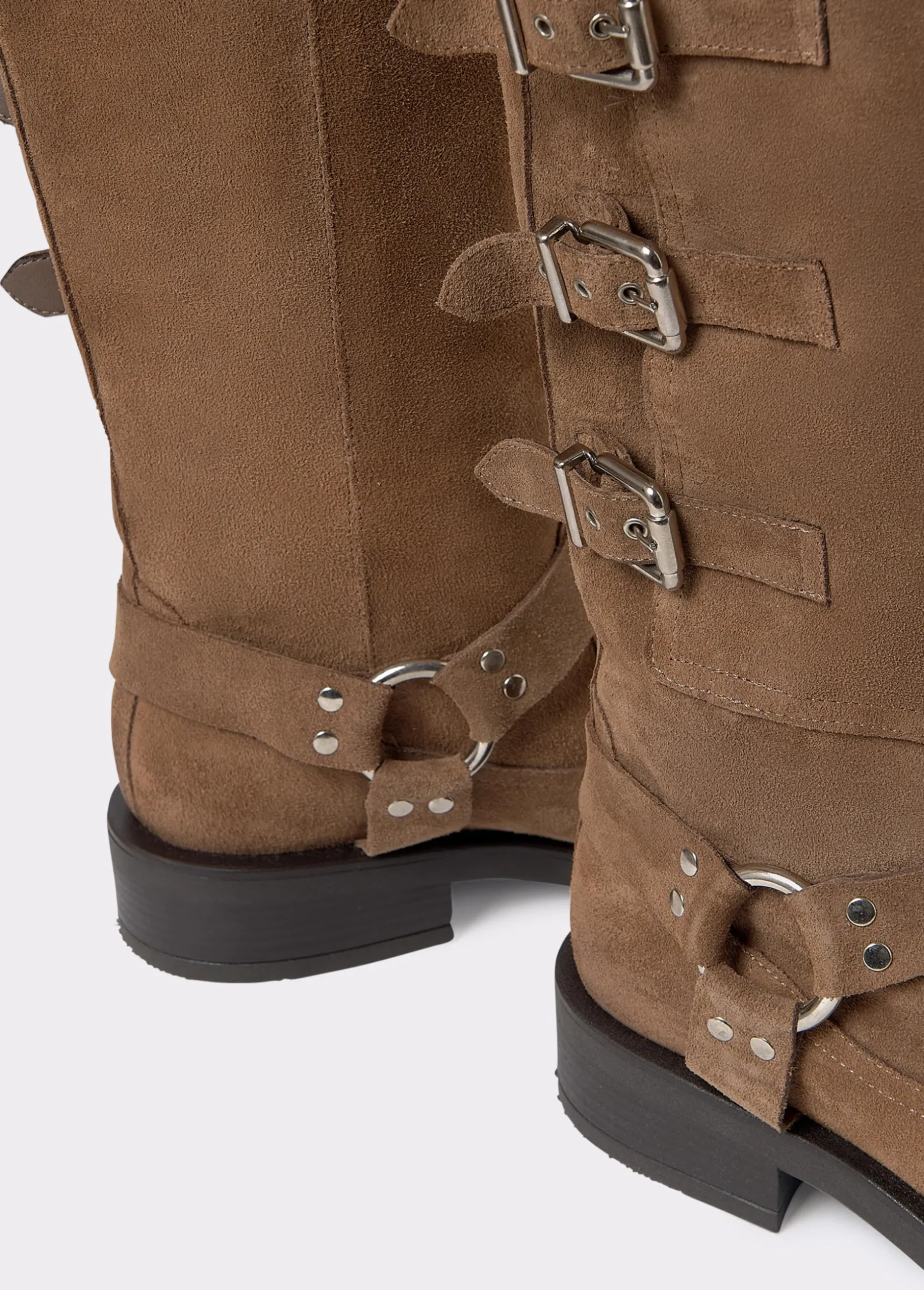 Bota alta piel hebillas