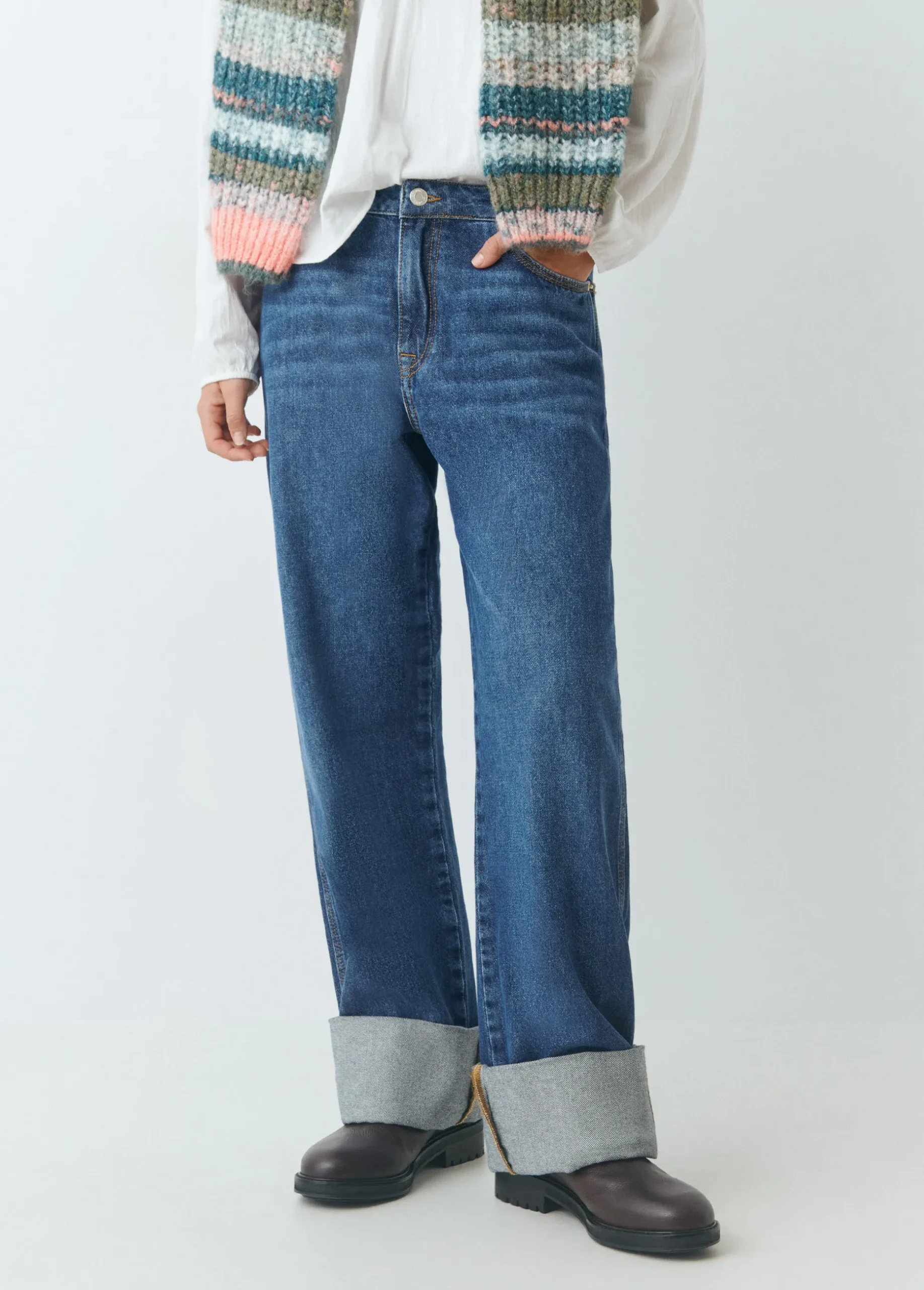 Jeans bajo vuelta