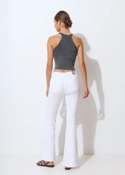 Pantalón campana bolsillos frontales