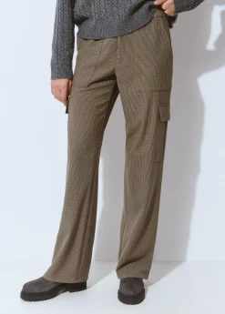 Pantalón cuadritos cargo con cinturón