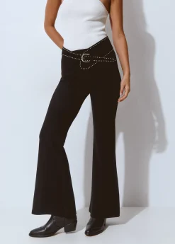 Pantalón flare