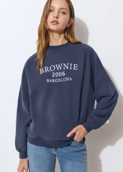 Sudadera bordada manga ranglan