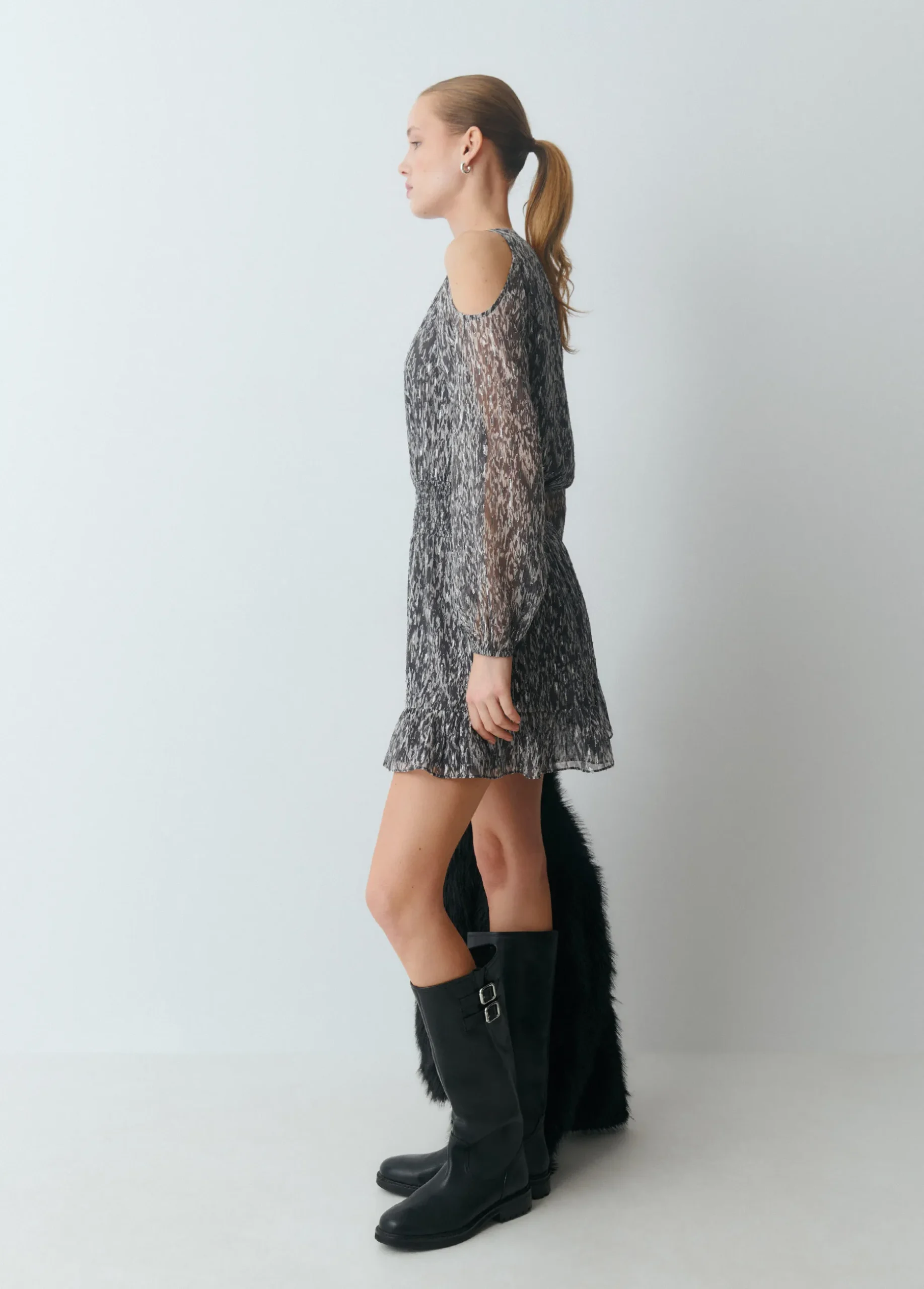 Vestido cut out brillo estampado